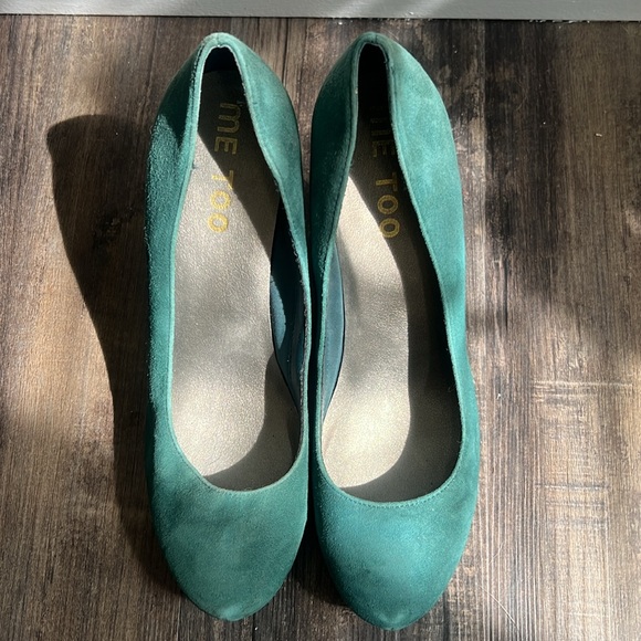 Me Too teal turquoise suede pumps heels - Picture 4 of 8